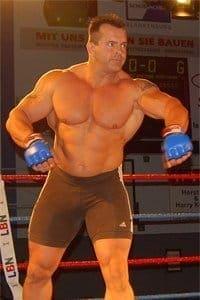 Марио Капсер